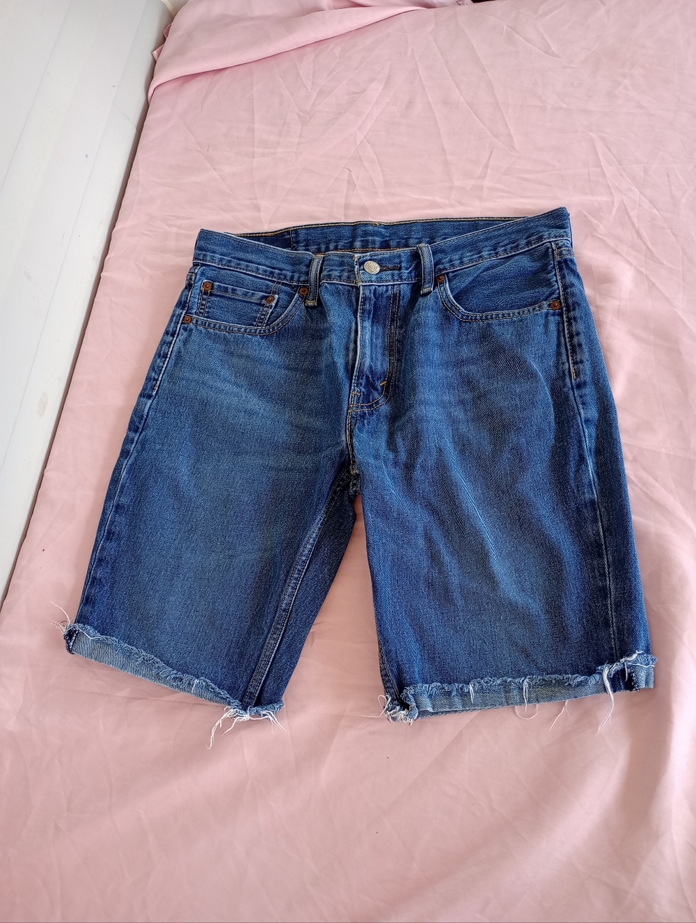 Men's Levi denim shorts SIZE 32